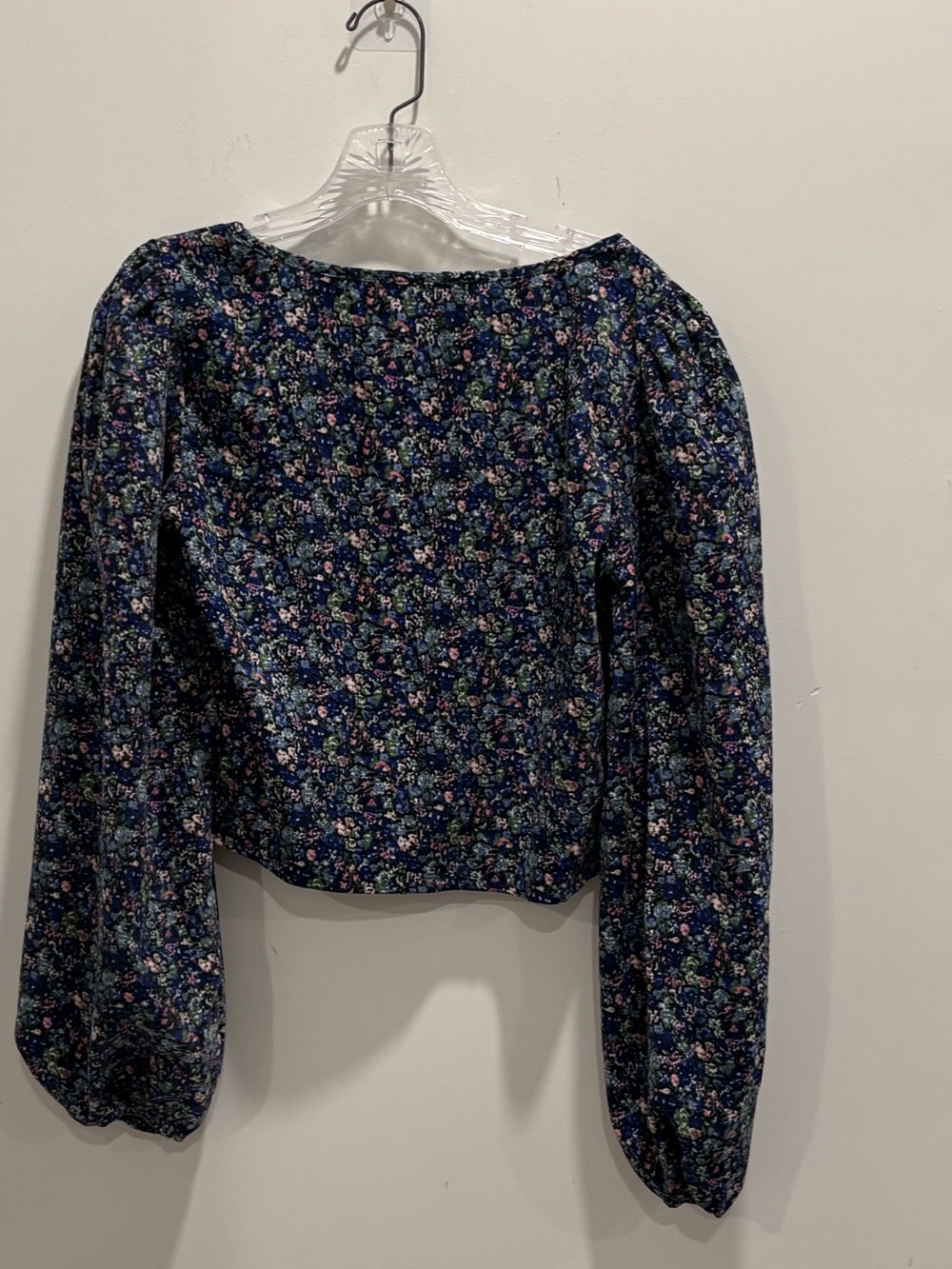 Lulu's Navy Floral Puff Sleeve Square Neck Crop Top - Picture 5 of 11